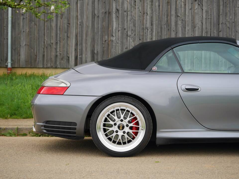 Bild 3/26 von Porsche 911 Carrera 4S (1900)