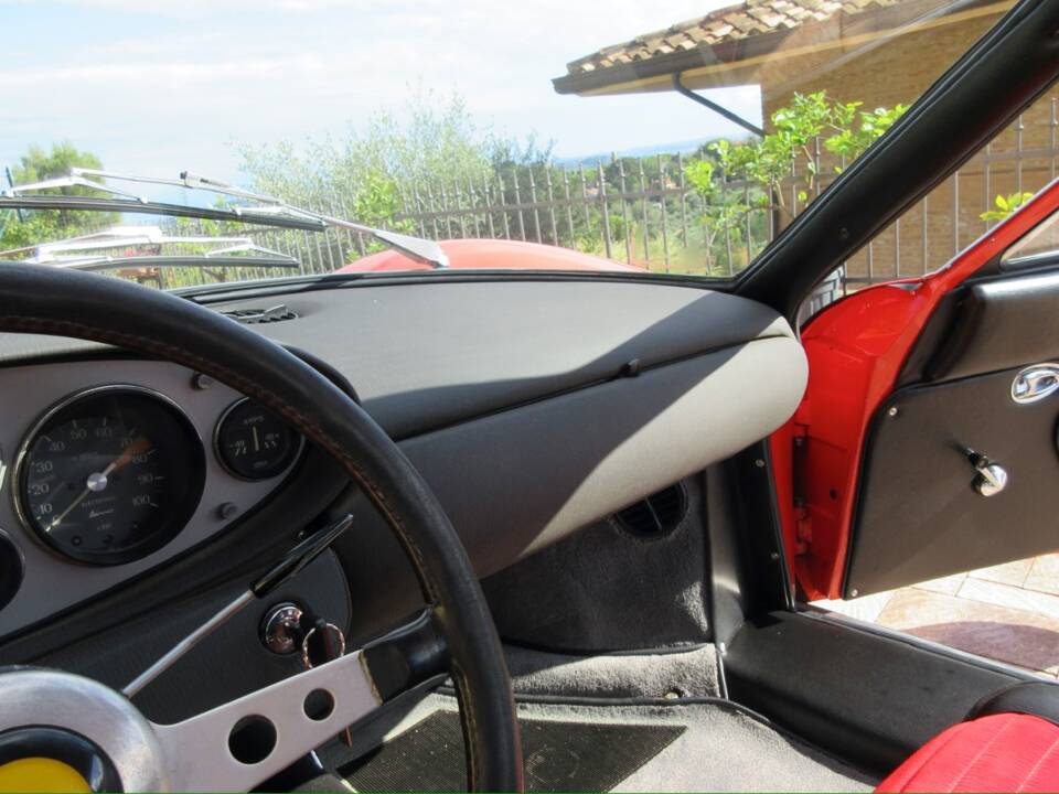 Bild 17/25 von Ferrari Dino 246 GT (1971)