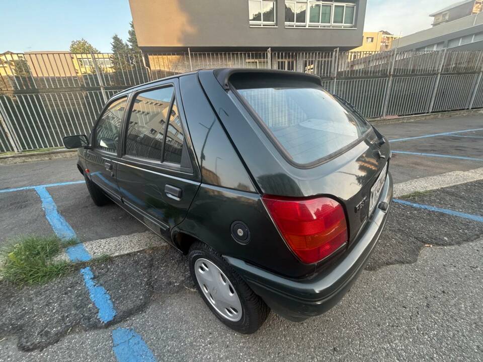 Image 3/8 of Ford Fiesta 1.3 (1994)