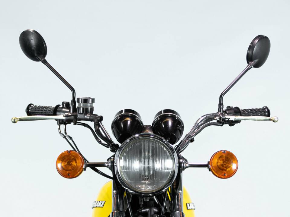 Image 44/50 of Kawasaki DUMMY (1973)