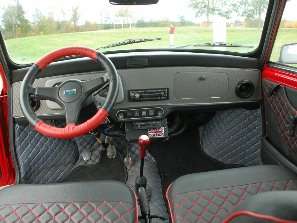 Image 3/38 of Mini 1000 (1987)