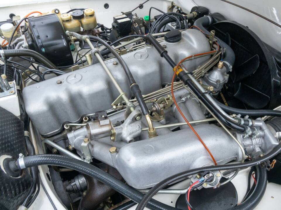 Bild 37/50 von Mercedes-Benz 280 SL (1970)