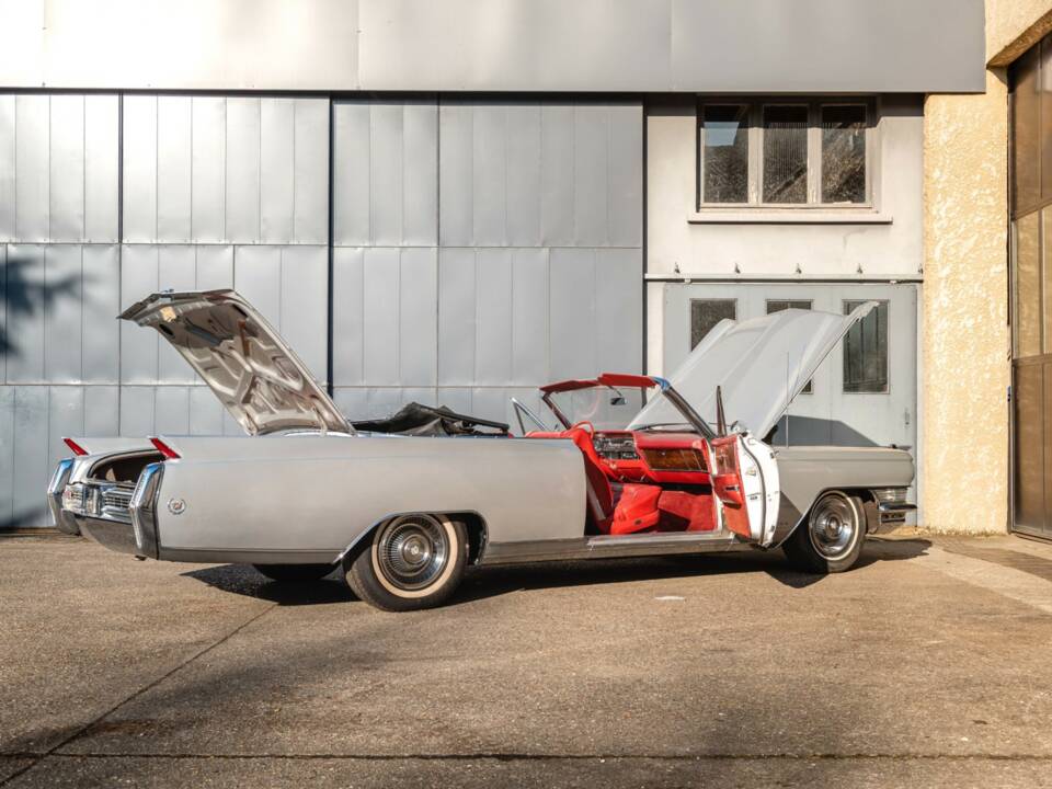 Bild 11/18 von Cadillac Eldorado Convertible (1964)