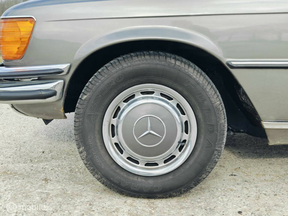 Image 13/37 of Mercedes-Benz 350 SE (1978)