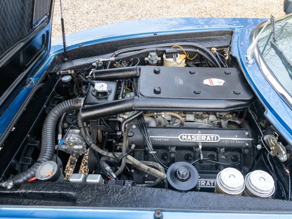 Image 26/50 of Maserati Indy 4900 (1971)