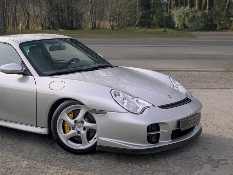 Image 12/36 of Porsche 911 GT2 (2003)