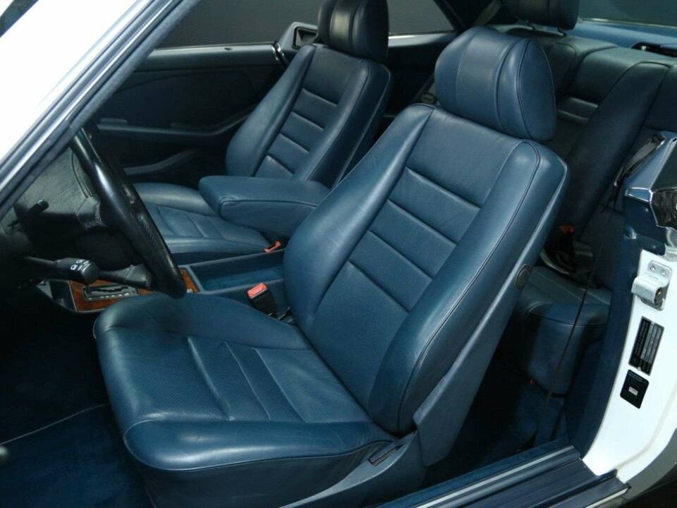 Bild 14/50 von Mercedes-Benz 560 SEC (1988)