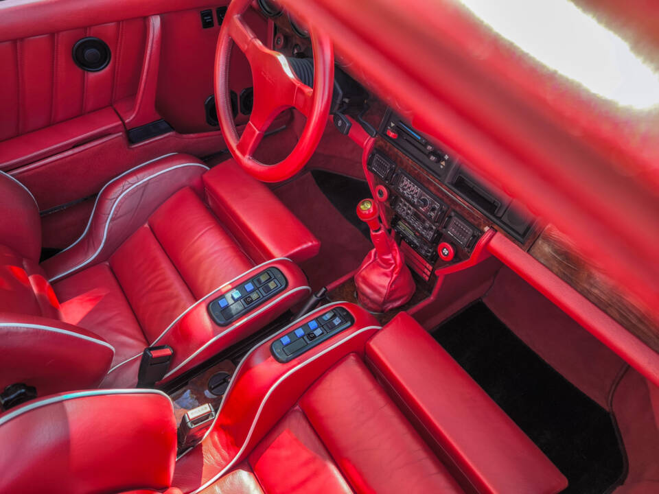 Image 7/36 of Porsche 911 Carrera 3.2 (1985)