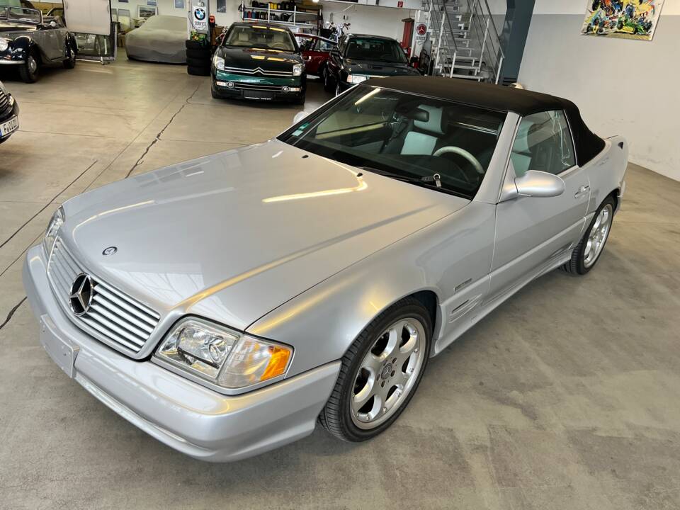 Image 78/82 of Mercedes-Benz SL 500 &quot;Silver Arrow&quot; (2001)