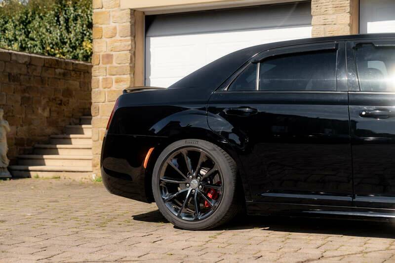 Image 25/50 de Chrysler 300 SRT8 (2017)