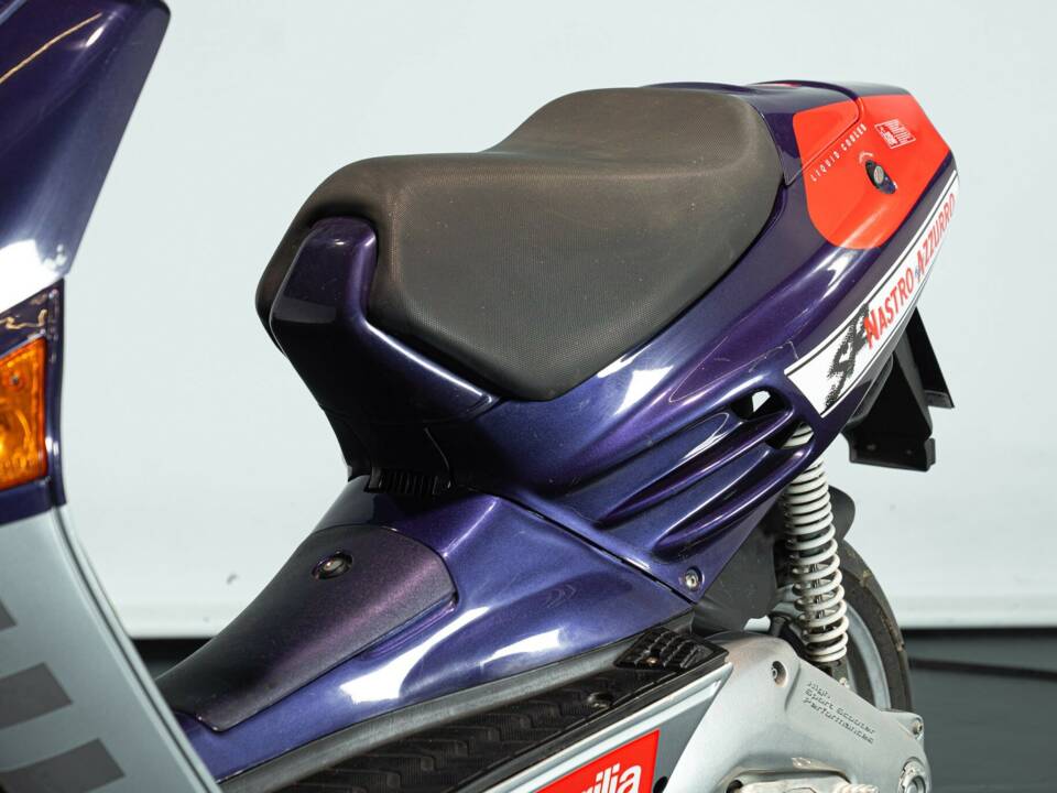 Image 20/21 de Aprilia SR 50 (1996)