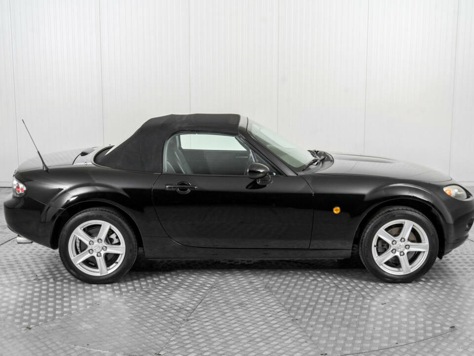 Immagine 49/50 di Mazda MX-5 1.8 (2007)