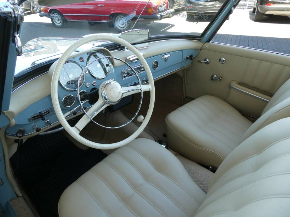 Image 9/29 de Mercedes-Benz 190 SL (1962)