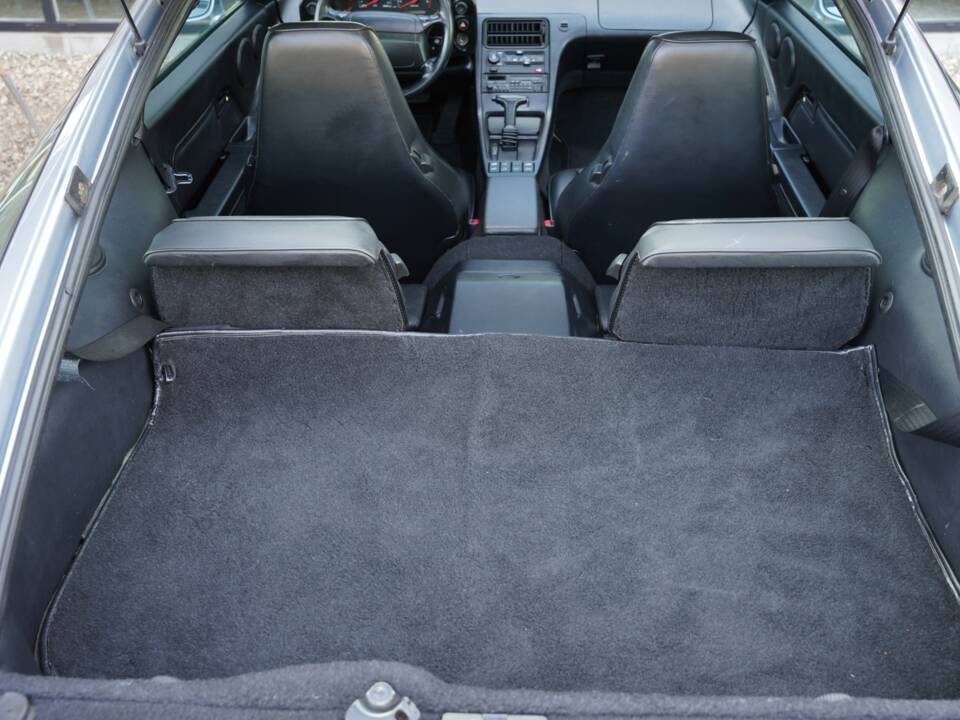 Image 17/50 of Porsche 928 GTS (1993)