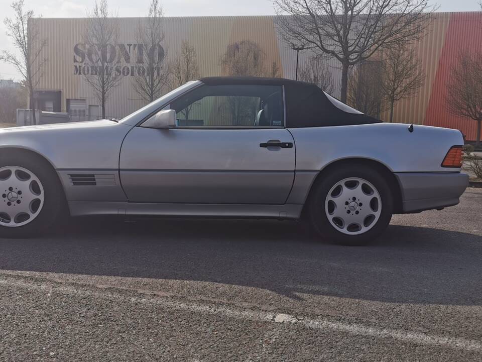Afbeelding 24/58 van Mercedes-Benz 500 SL (1991)