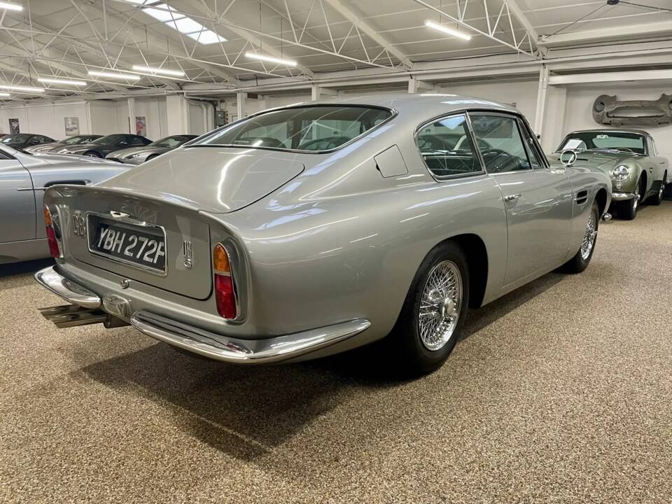 Bild 8/13 von Aston Martin DB 6 (1967)