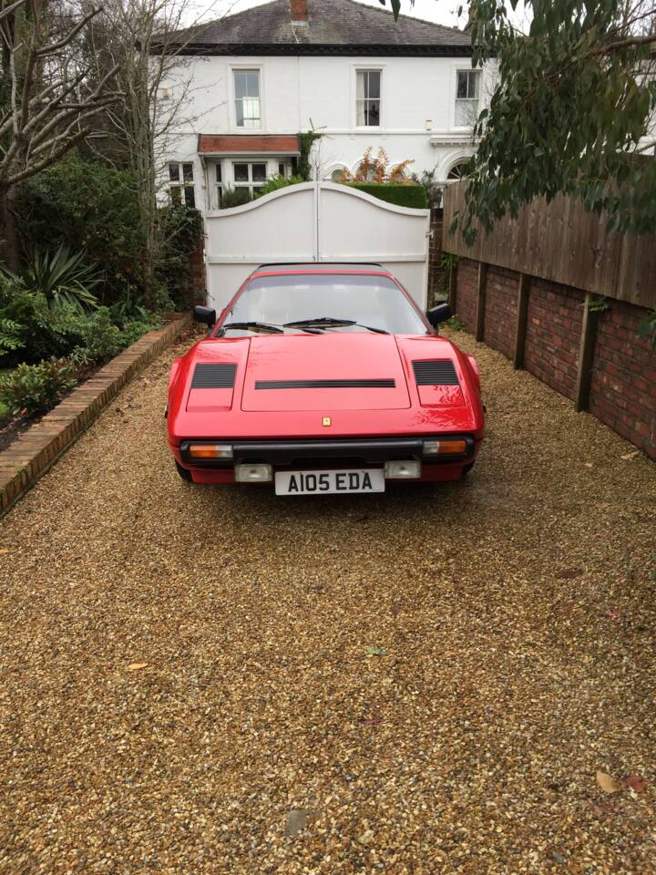 Bild 2/10 von Ferrari 308 GTS Quattrovalvole (1984)