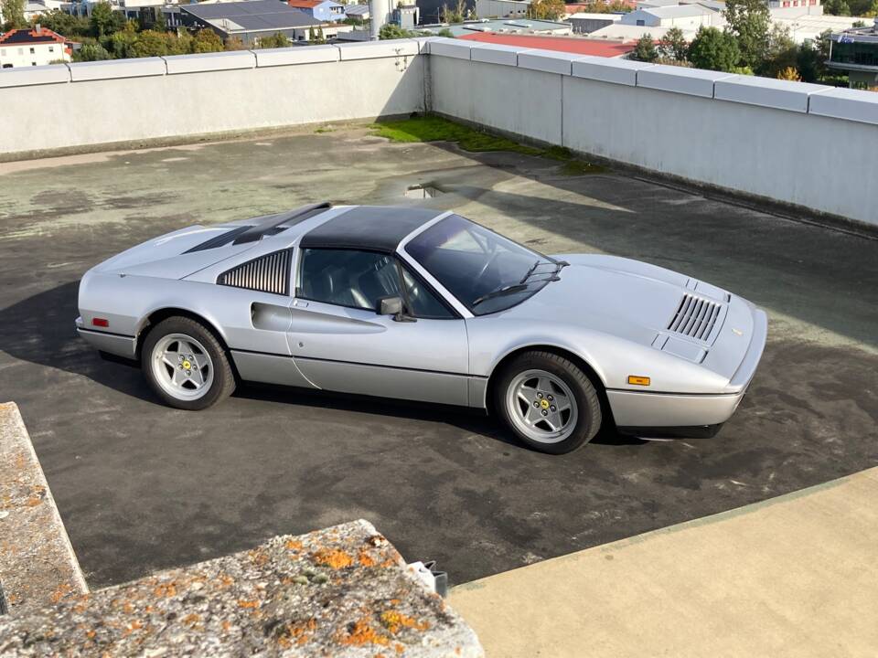 Image 4/18 of Ferrari 328 GTS (1986)