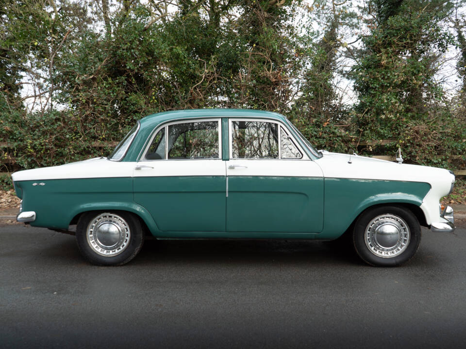 Immagine 7/15 di Standard Vanguard Luxury Six (1962)