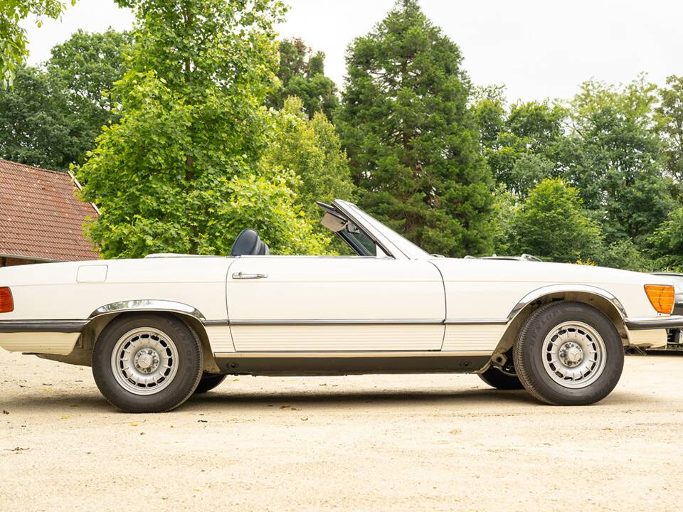 Bild 9/47 von Mercedes-Benz 280 SL (1977)