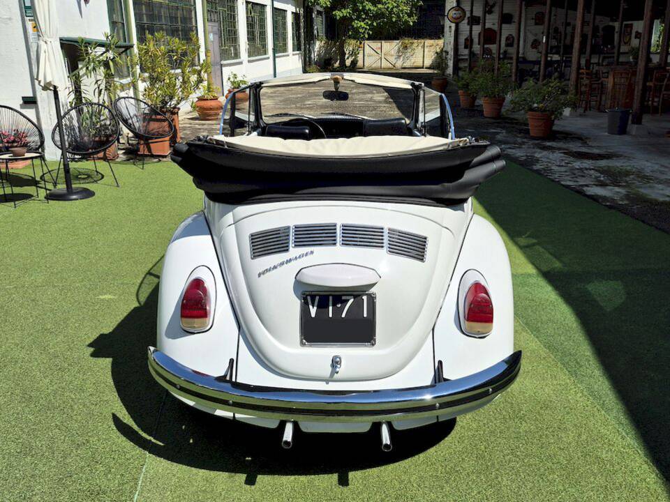 Image 22/73 of Volkswagen Beetle 1300 (1972)