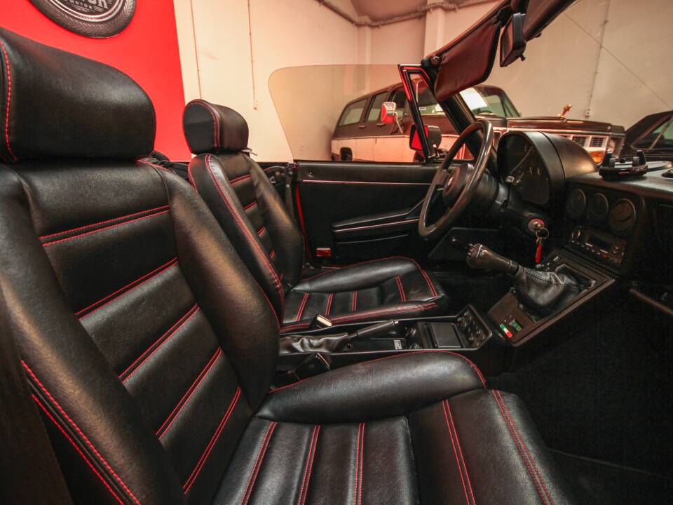 Image 19/24 of Alfa Romeo 2.0 Spider (1987)
