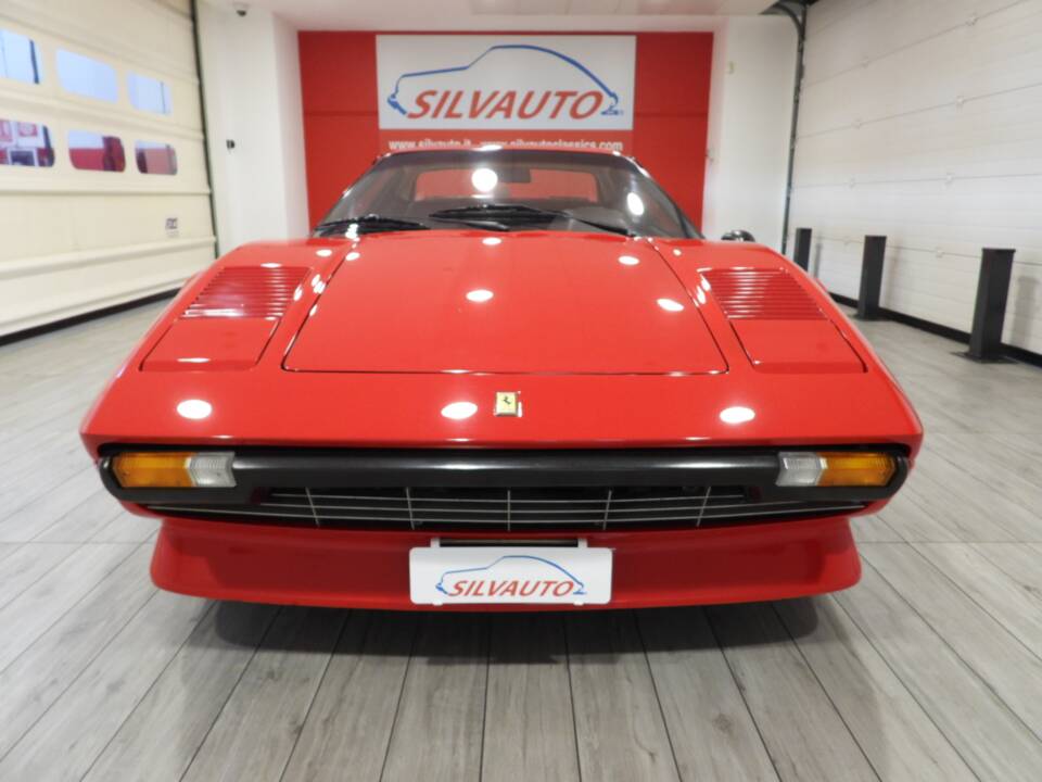 Afbeelding 2/15 van Ferrari 208 GTB (1980)