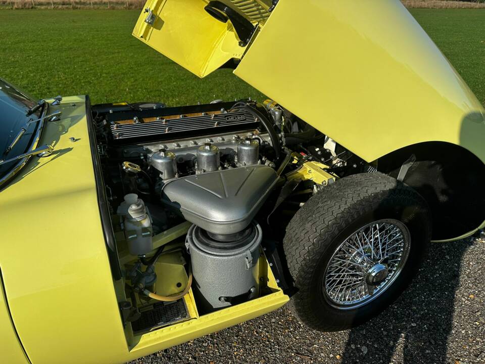 Afbeelding 72/100 van Jaguar E-Type (1968)