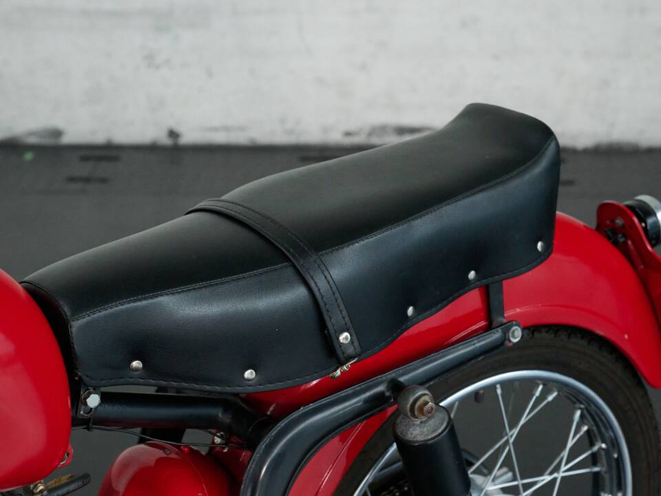 Image 6/28 of MV Agusta 125 TR (1958)