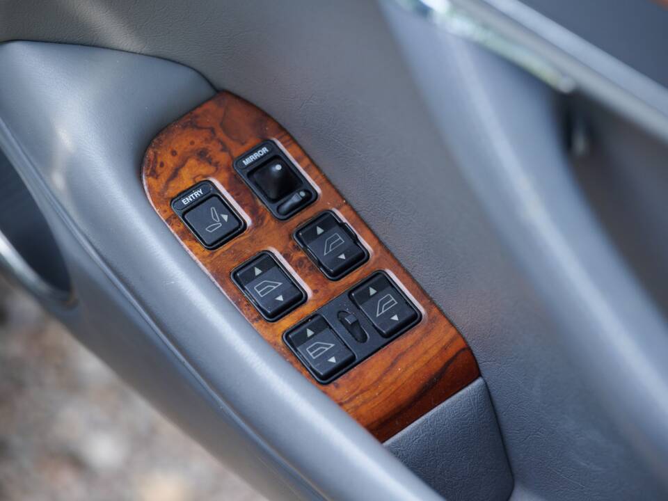 Afbeelding 18/50 van Jaguar XJ12 6.0 (1994)