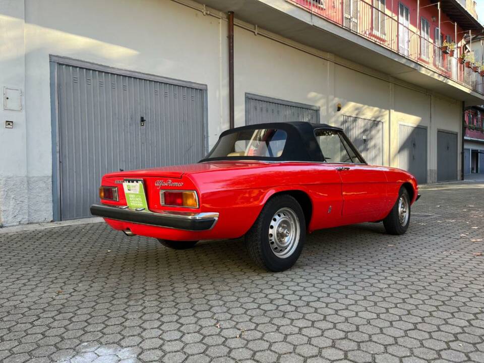 Bild 14/50 von Alfa Romeo Spider 1300 Junior (1973)