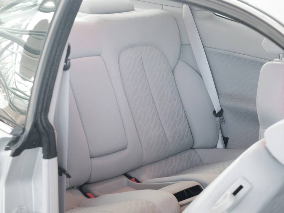 Bild 38/50 von Mercedes-Benz CLK 230 Kompressor (1999)