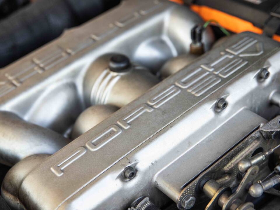 Image 62/63 of Porsche 928 GTS (1994)