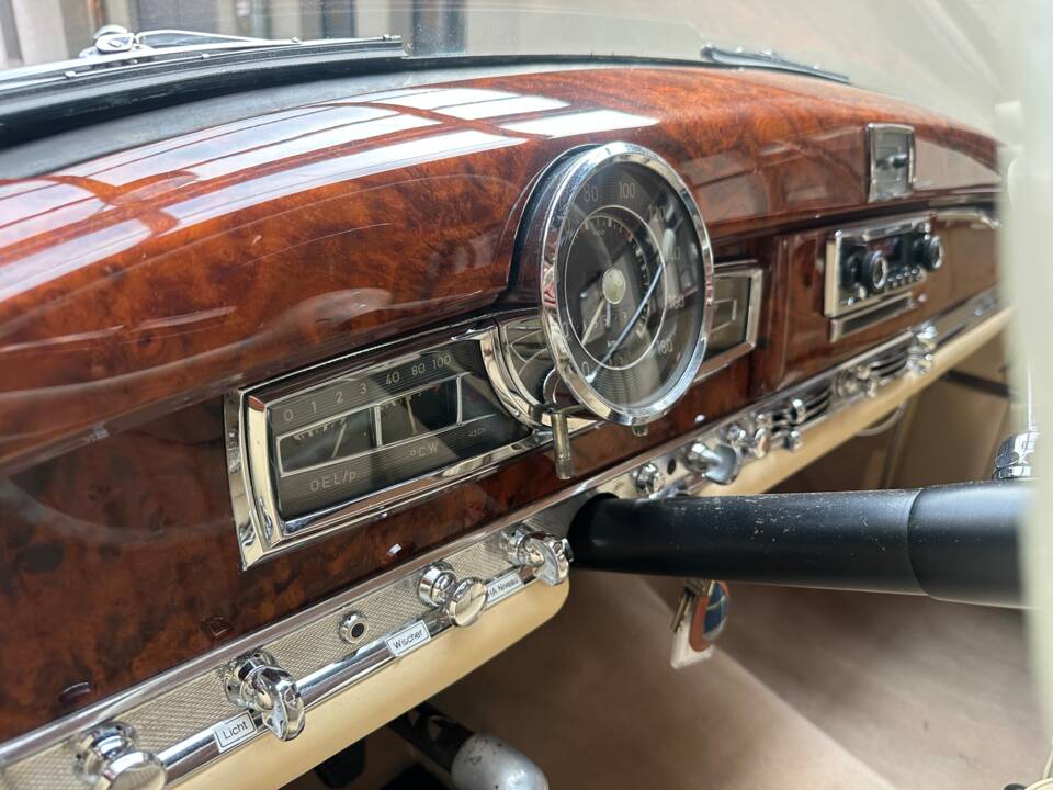 Bild 29/74 von Mercedes-Benz 300 b Cabriolet D (1955)