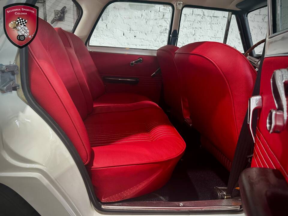 Immagine 25/69 di Alfa Romeo Giulia Nuova Super 1600 (1975)