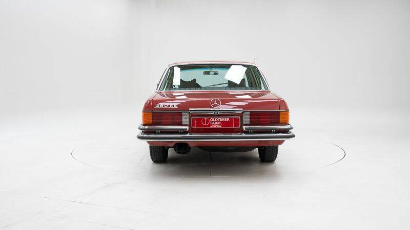 Image 7/15 of Mercedes-Benz 280 SE (1977)