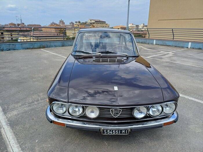 Image 3/7 de Lancia Fulvia Coupe (1973)