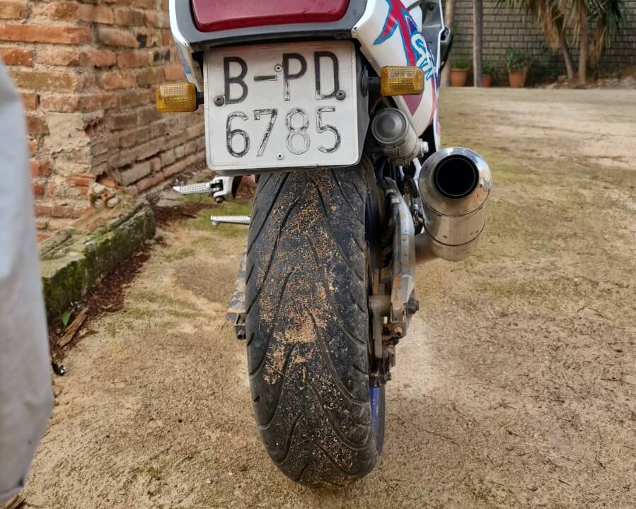 Immagine 4/4 di Suzuki GSX-R 750 (1994)