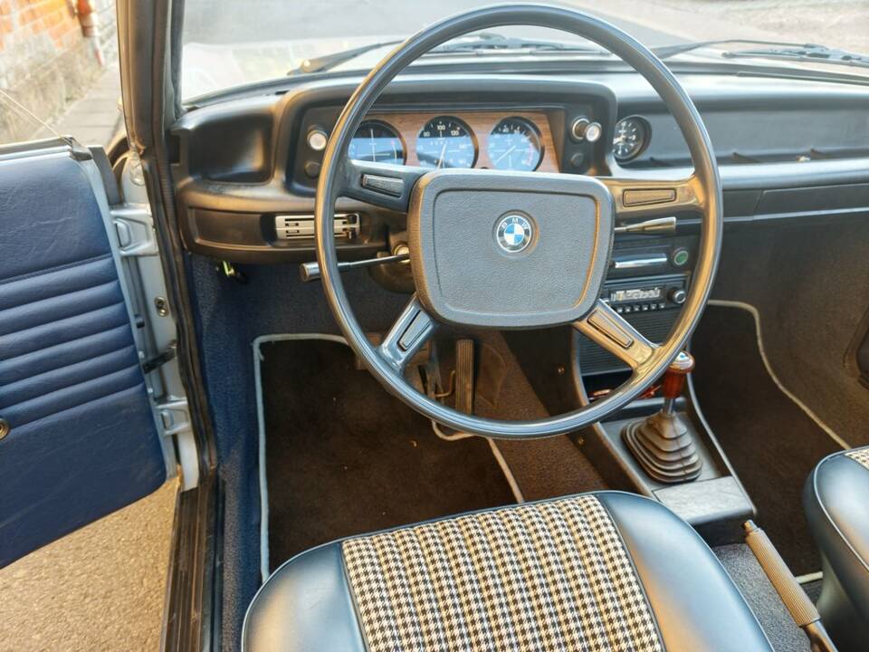 Afbeelding 2/8 van BMW 2002 Convertible (1974)