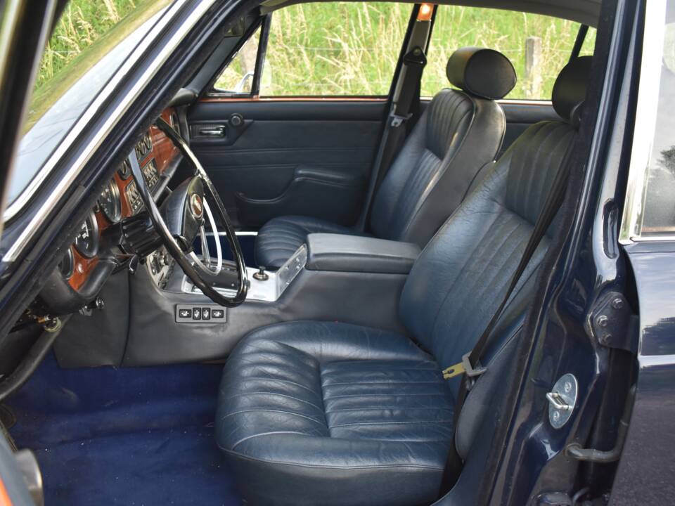 Bild 19/37 von Jaguar XJ 6 4.2 (1972)