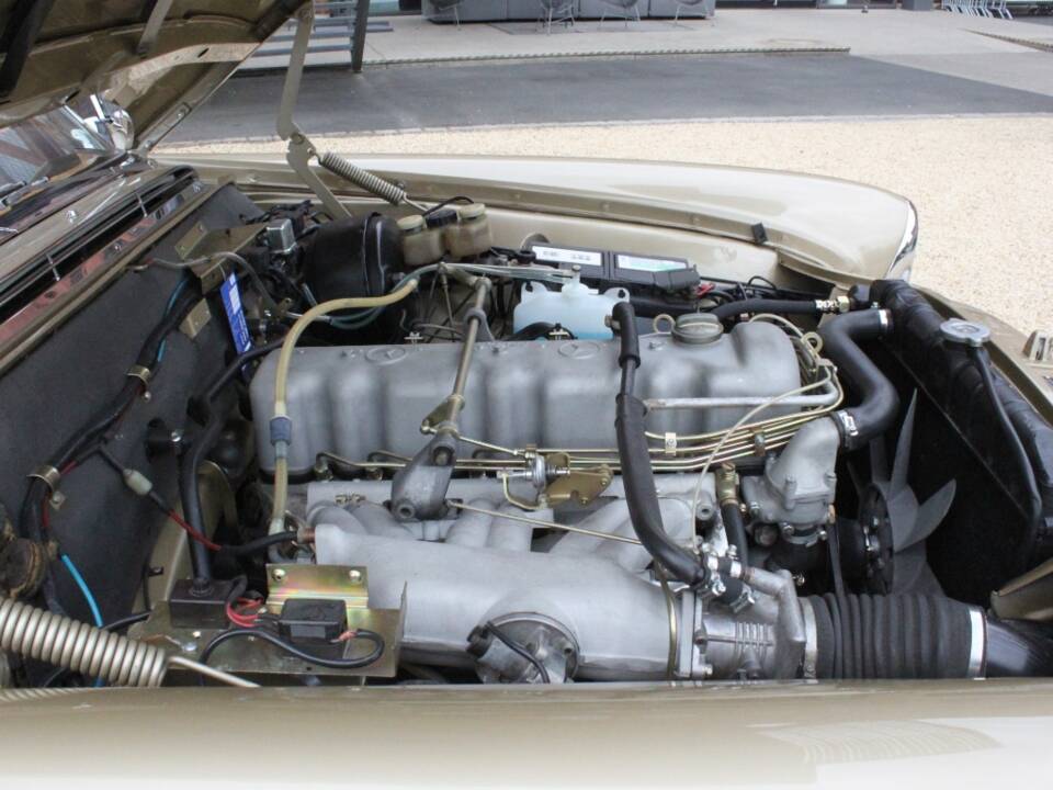 Image 15/30 of Mercedes-Benz 280 SE (1970)