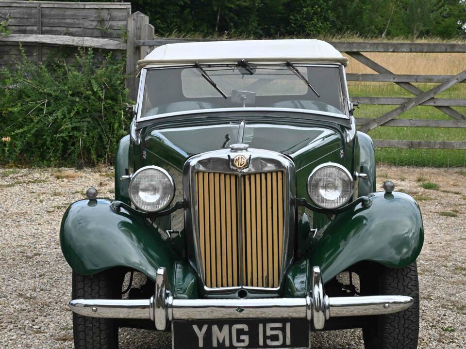 Image 36/50 of MG TD (1953)