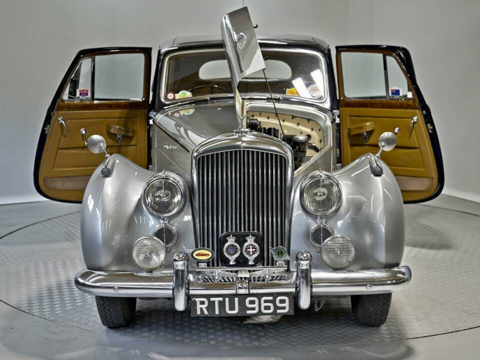 Bild 17/50 von Bentley R-Type Park Ward (1953)