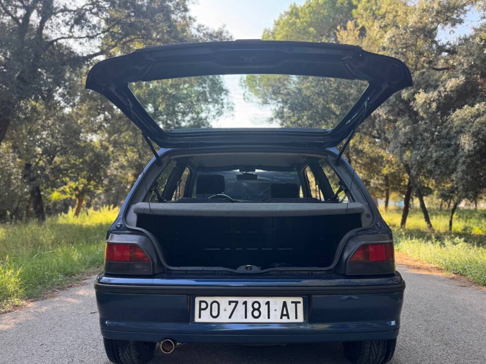 Bild 34/40 von Renault Clio I 1.8 16V (1993)