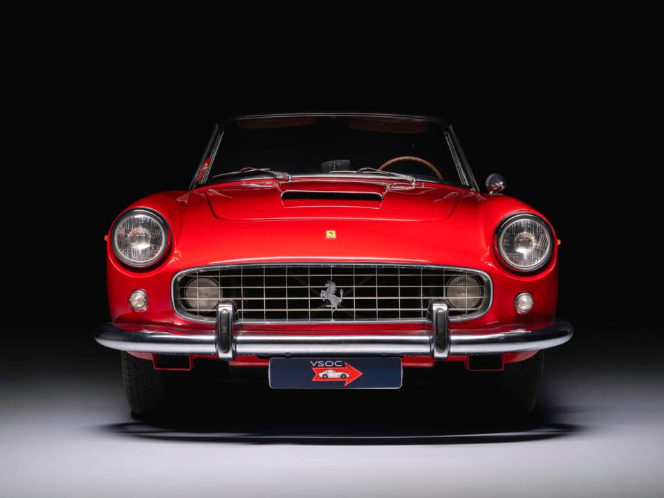 Image 4/14 de Ferrari 250 GT Cabriolet Pininfarina (1961)