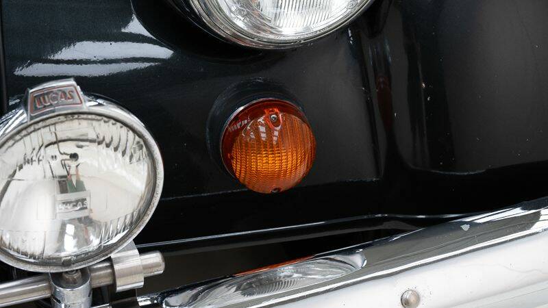 Image 14/15 of Morgan Plus 8 Inj. (1987)