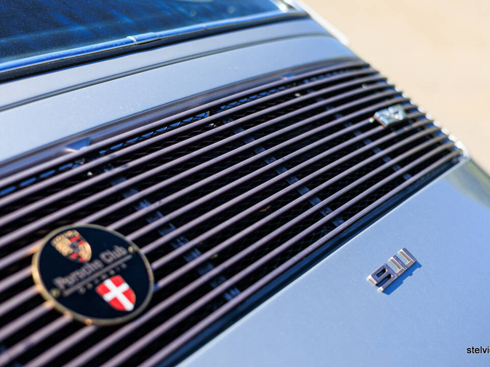 Image 25/42 de Porsche 911 2.7 (1974)