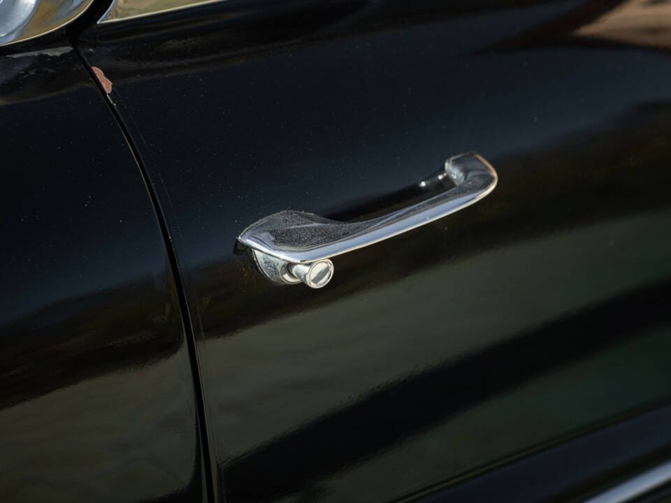 Imagen 38/50 de Cadillac 62 Sedan DeVille (1958)