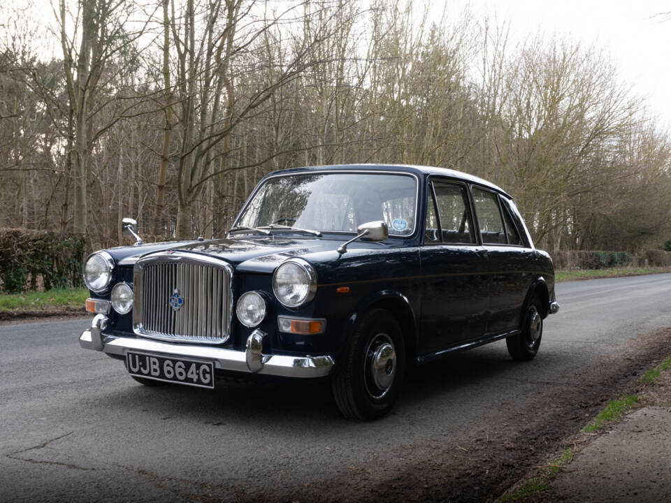 Image 3/17 of Vanden Plas 1300 (1969)