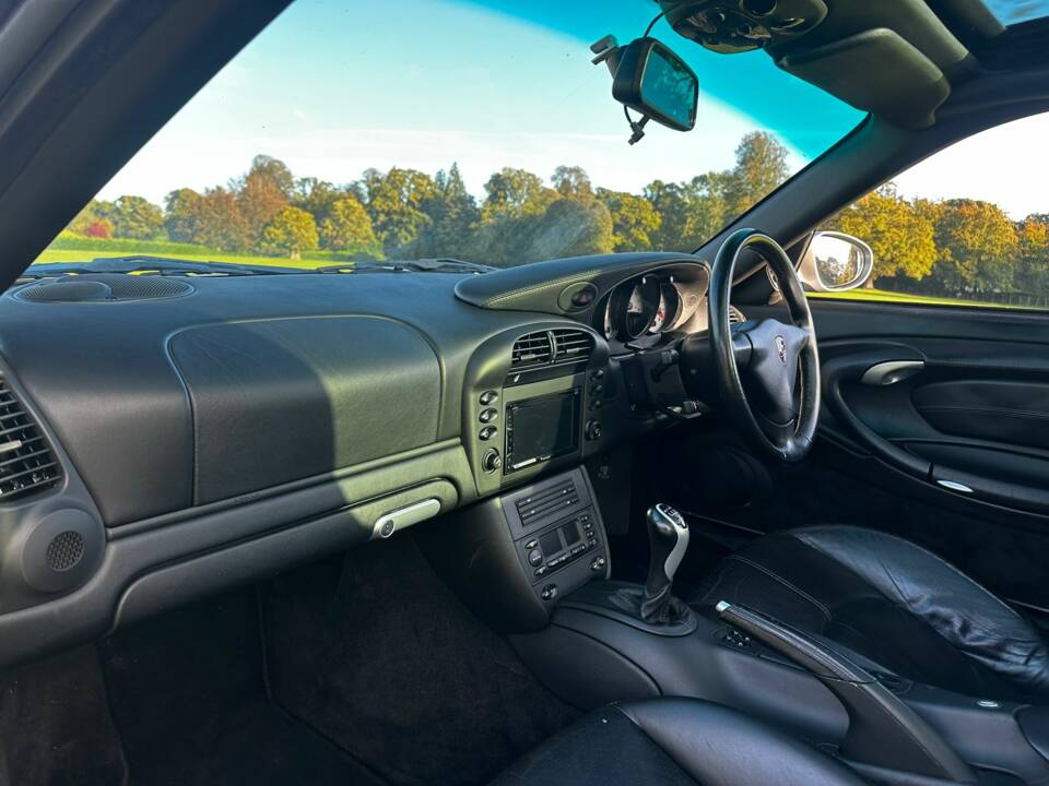 Image 39/54 de Porsche 911 Carrera (2003)